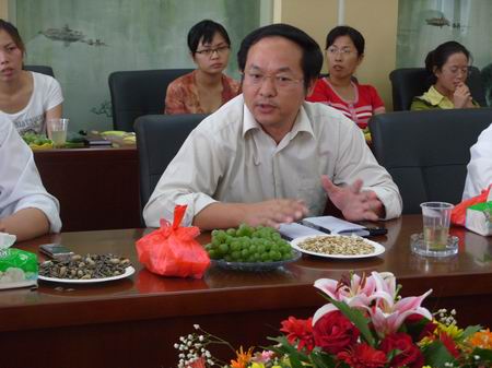 我校召開2008新進(jìn)教師座談會(huì)