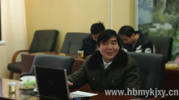 學(xué)校年終考核組來(lái)我院檢察指導(dǎo)工作