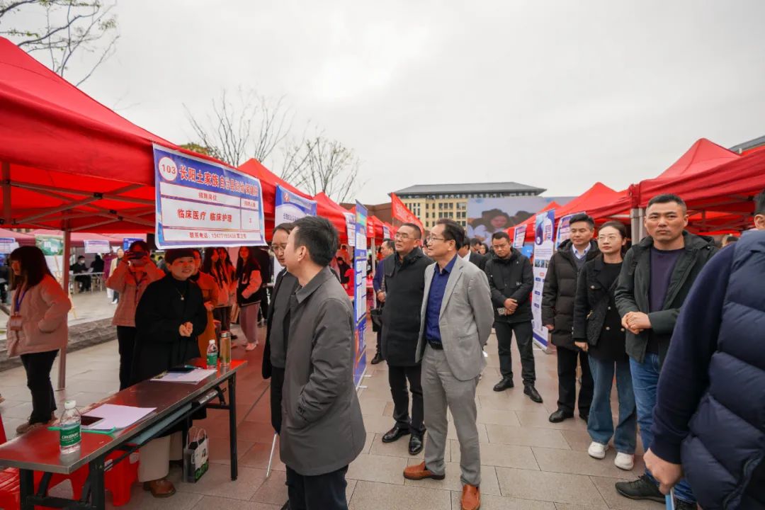 搭橋梁,促就業(yè)|我校2023屆畢業(yè)生春季就業(yè)大型供需見面會(huì)順利舉辦 搭橋梁,促就業(yè)|我校2023屆畢業(yè)生春季就業(yè)大型供需見面會(huì)順利舉辦