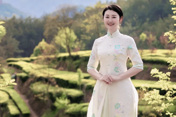 湖北恩施學院硒茶學院院長何潔入選首屆恩施州十大巾幗楷模! 湖北恩施學院硒茶學院院長何潔入選首屆恩施州十大巾幗楷模!