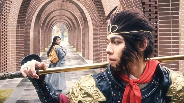 學(xué)校永遠(yuǎn)在你背后!