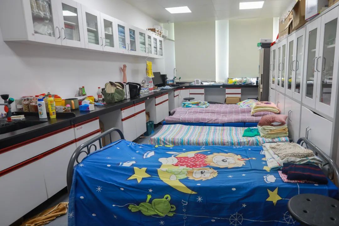 “疫”線有你,何懼風(fēng)雨! “疫”線有你,何懼風(fēng)雨!