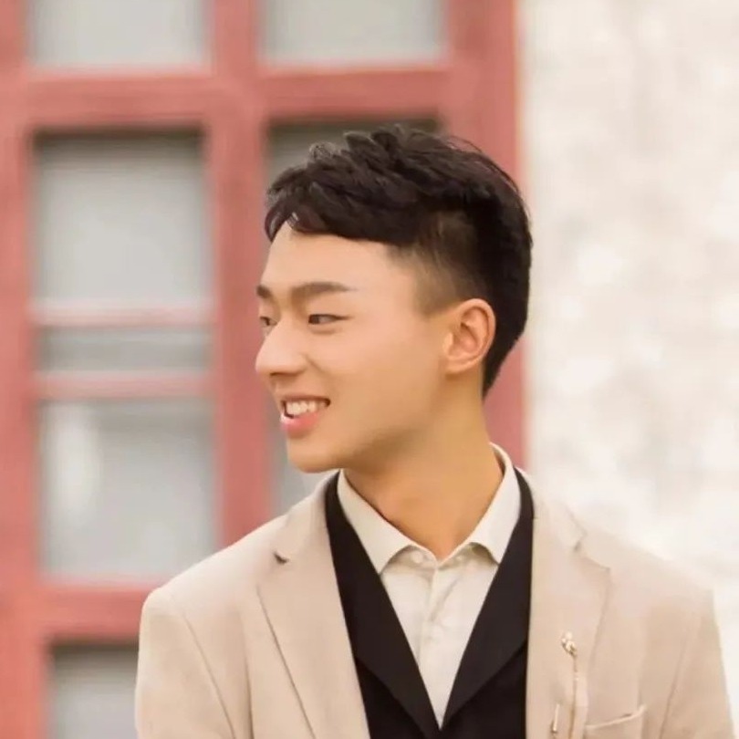 校友故事｜因?yàn)闊釔?，所以堅定，從“零基礎(chǔ)”到專業(yè)演員的蛻變