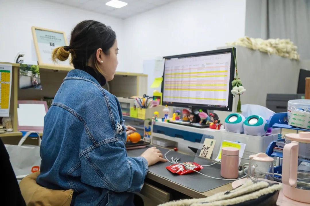 最美恩施院人|化身學(xué)生就業(yè)“助推劑” 最美恩施院人|化身學(xué)生就業(yè)“助推劑”